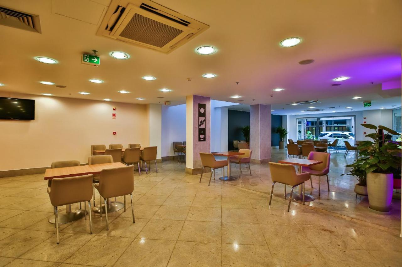 Ibis Copacabana Posto 2 Hotel 3*