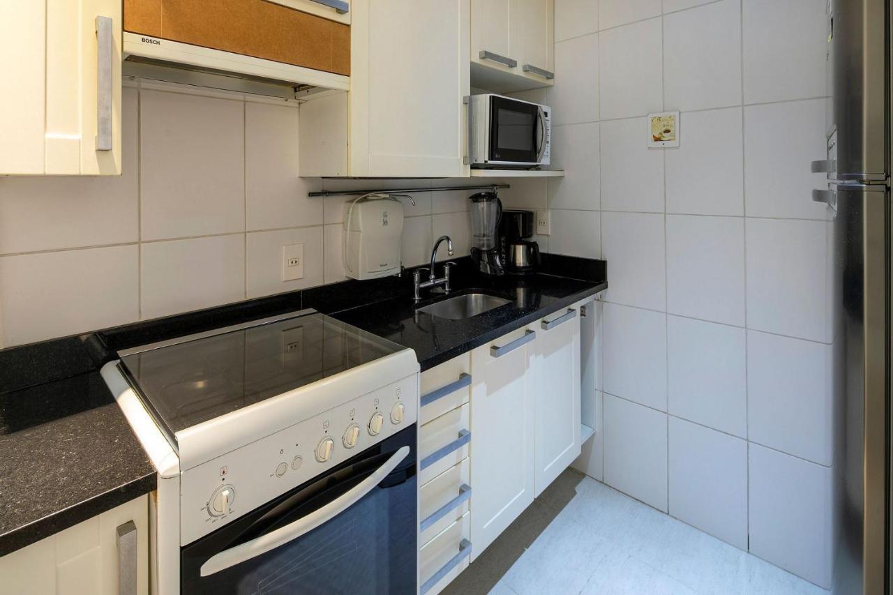 Apartamento Confortavel E Seguro 2 Quartos Com Varanda No Leme