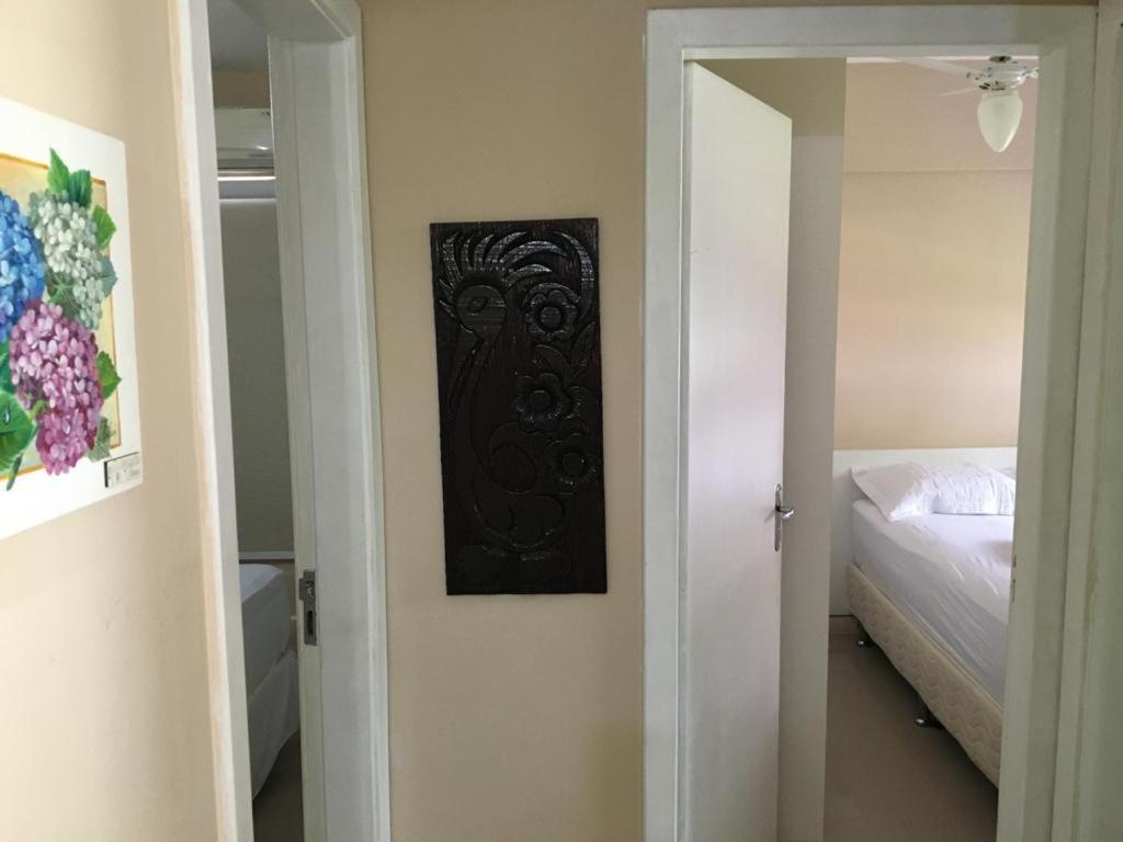 Apartamento Com 2 Quartos Em Condominio, Estacionamento E Portaria 24h - Comercio Ao Lado - Wi-fi - Netflix E Cozinha Completa Apartment Rio de Janeiro