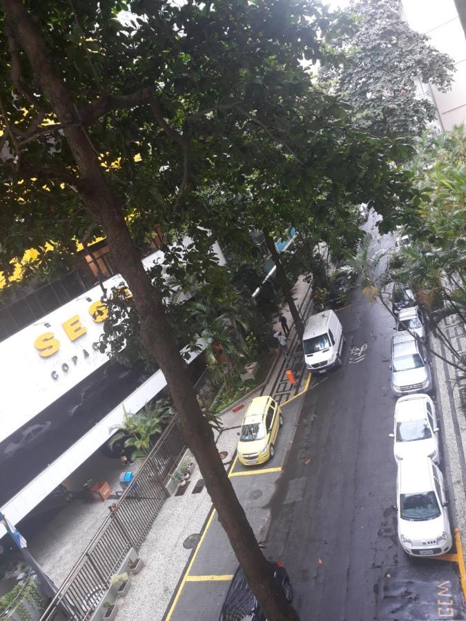 Apartment Em Copacabana Na Quadra Da Praia! Sol, E Muito Conforto! *