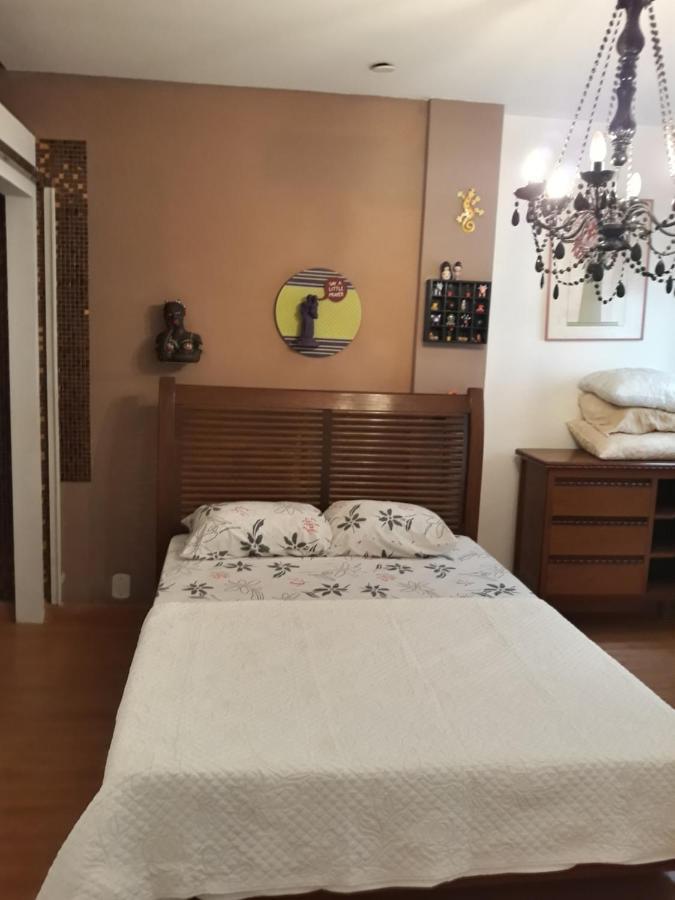 Apartment Em Copacabana Na Quadra Da Praia! Sol, E Muito Conforto!