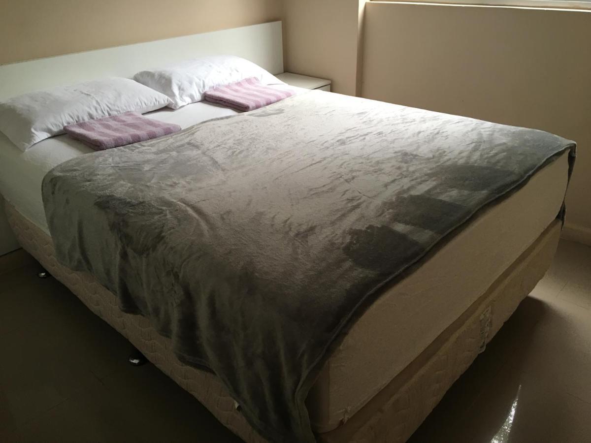 Apartment Apartamento Com 2 Quartos Em Condominio, Estacionamento E Portaria 24h - Comercio Ao Lado - Wi-fi - Netflix E Cozinha Completa Rio de Janeiro