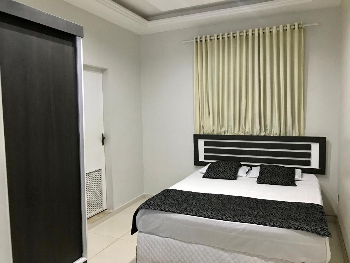 Copacabana, 4 Quartos, 3 Banheiros Apartamento
