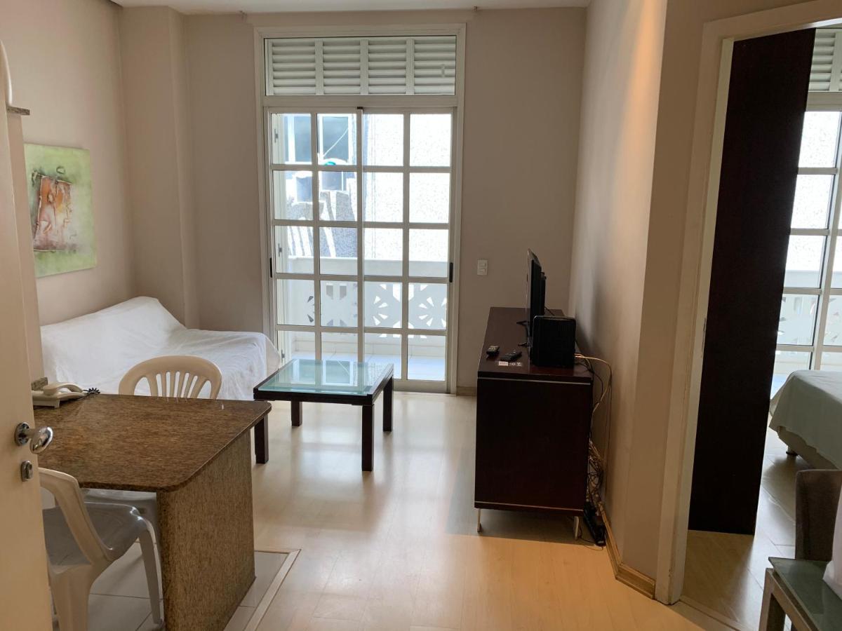 Apartamento Residencial Com Serviços 45 Metros Decorado Com Sala, Suíte, Cozinha Quadra Da De Copacabana Rio de Janeiro
