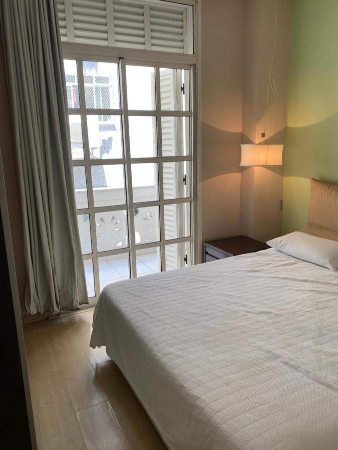 Residencial Com Serviços 45 Metros Decorado Com Sala, Suíte, Cozinha Quadra Da De Copacabana Apartamento *