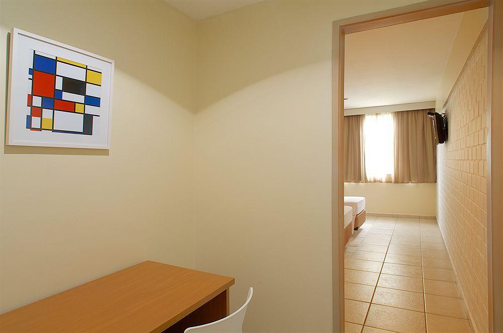 Marbella Barra Hotel