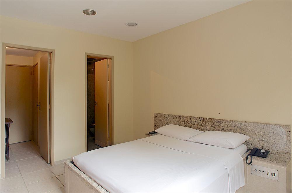 Marbella Barra 2*