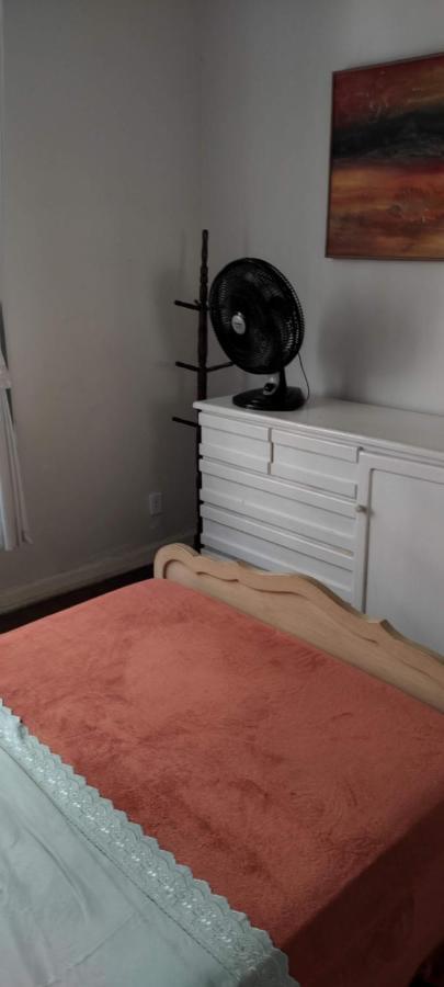 Apartamento Quadra Da Praia 13 Copacabana Posto 6 *