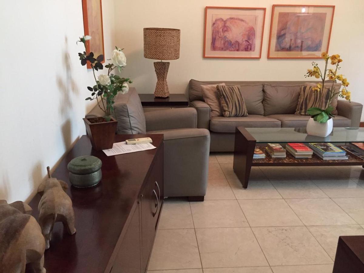 Tiffanys Residence Service Ipanema Apartamento