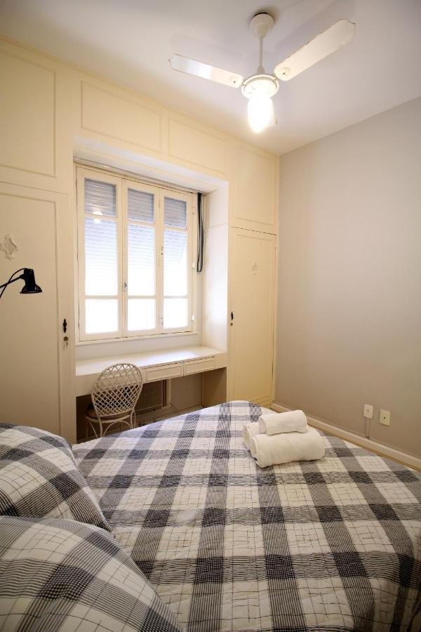 Cavirio As602 - Apartamento 2 Qts Para 6 Pax, Perto Praia Metro E Baixo Copa Pub Apartamento Rio de Janeiro