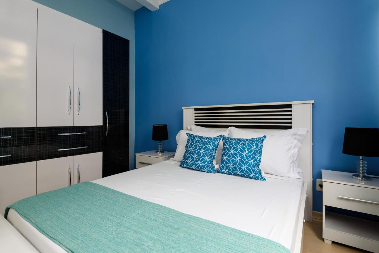 Unico Em Copacabana - 250m Da - Brx704 Z5 Apartamento