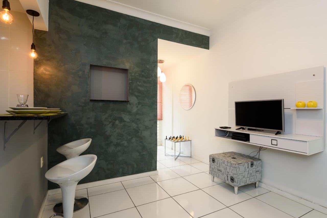 Unico Em Copacabana - 250m Da - Brx704 Z5 Apartamento *