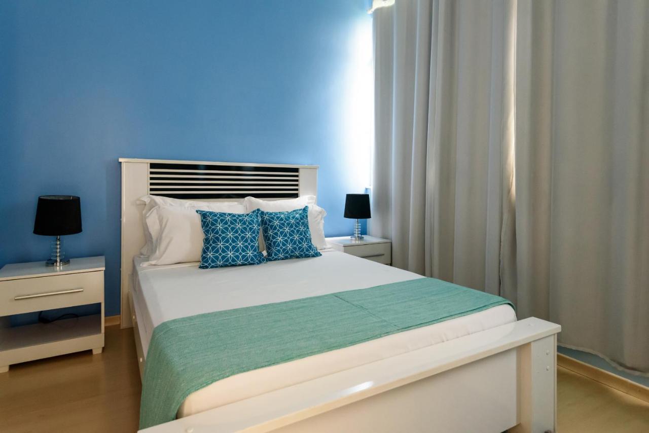 Unico Em Copacabana - 250m Da - Brx704 Z5 Apartamento Rio de Janeiro