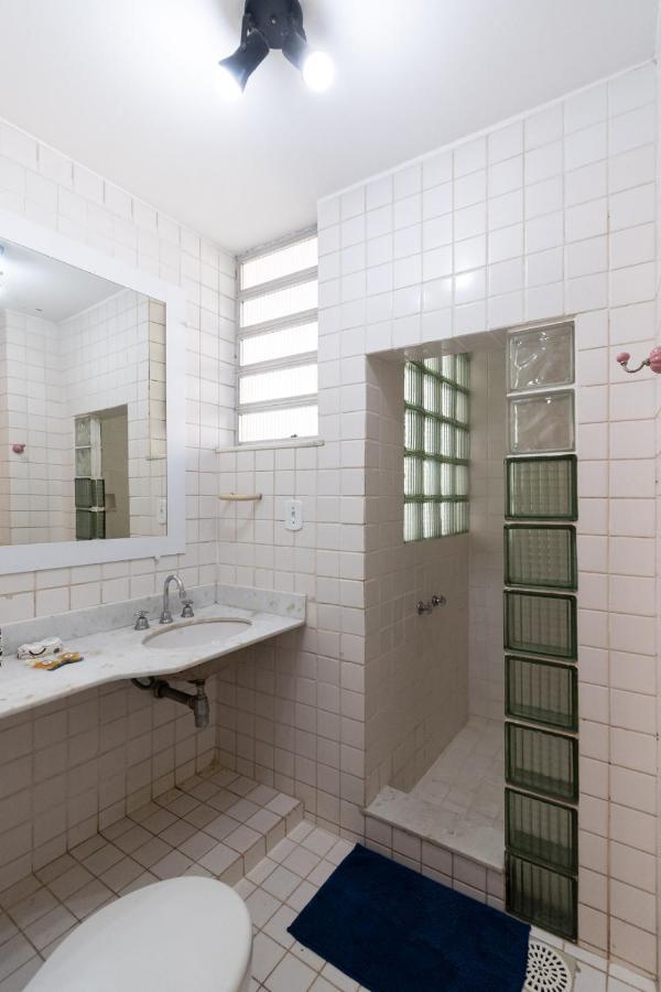Omar Do Rio - Gc 1002 Apartamento 2qtos, Completo Com Garagem, Internet 120mbps, A 150metros Da Praia De Ipanema E Do Metrô, 05 Minutos Da Praia De Copacabana Apartamento Rio de Janeiro