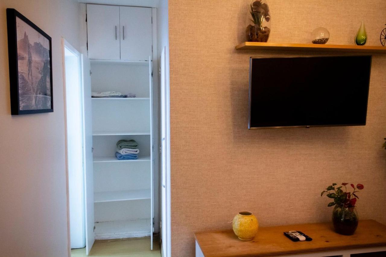 E Sala Em Ipanema Perto Da