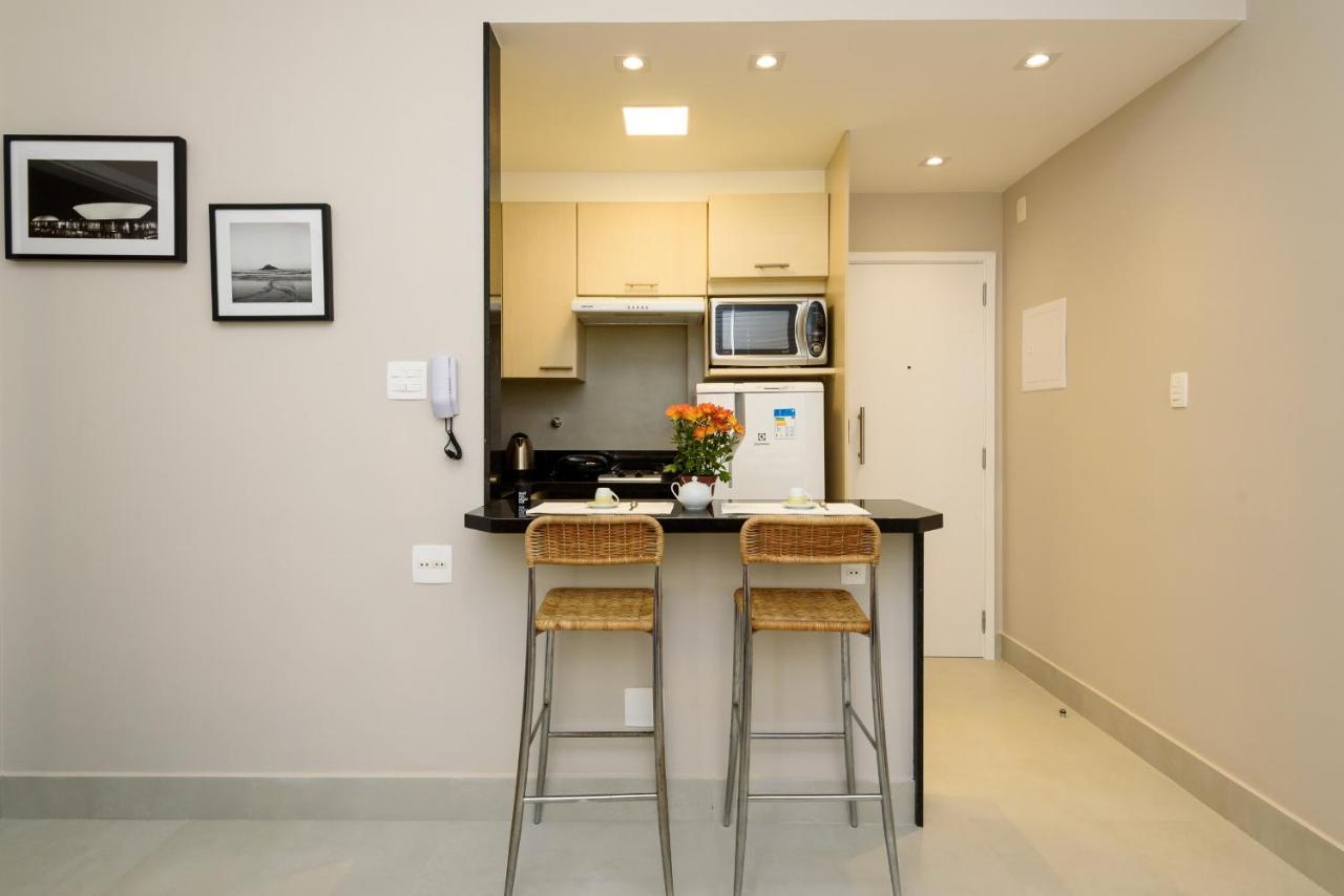 Pineapples Bt301 - Excelente Quarto E Sala, ótima Localização No Centro De Ipanema, Próximo Ao Metrô Rio de Janeiro