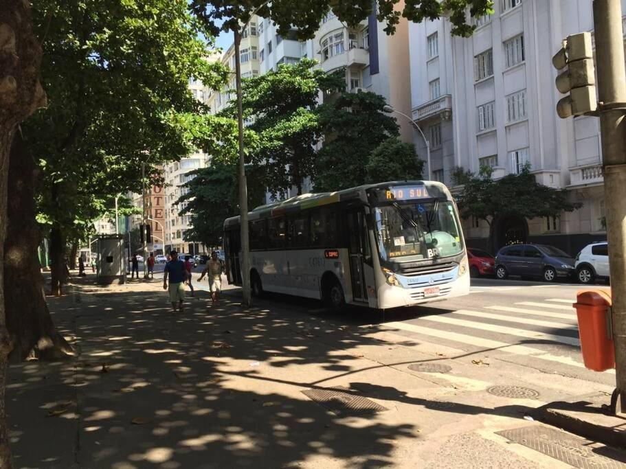 Apartamento Flor De Copacabana - 4 Pessoas, Praia E Privativo *