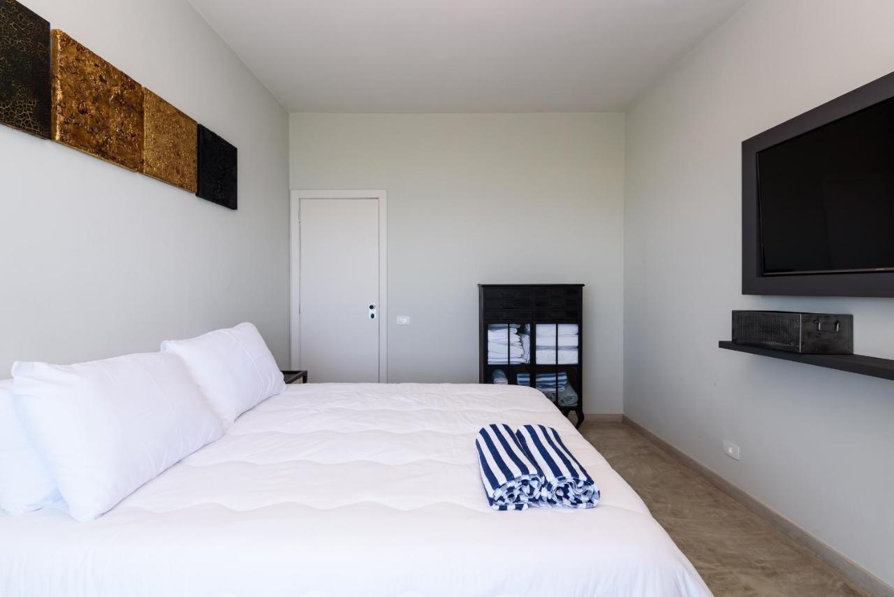 Ocean Blue Moderno Av Niemayer Vista Espetacular Colado No Leblon Em Frente A Escola Stella Maris Garagem Internet Super Veloz 2 Smart Tvs Piscina Sauna Apartamento *