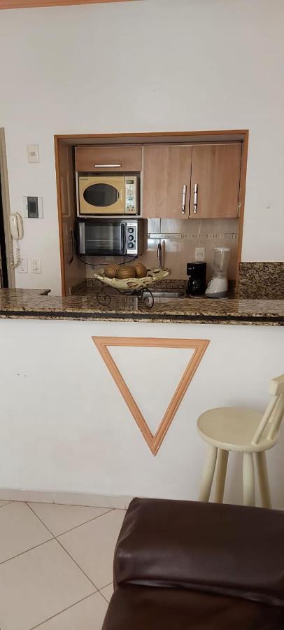 Maravilhoso Sala E Quarto Completo Na Quadra Da Praia De Copacabana Posto 5 * Rio de Janeiro