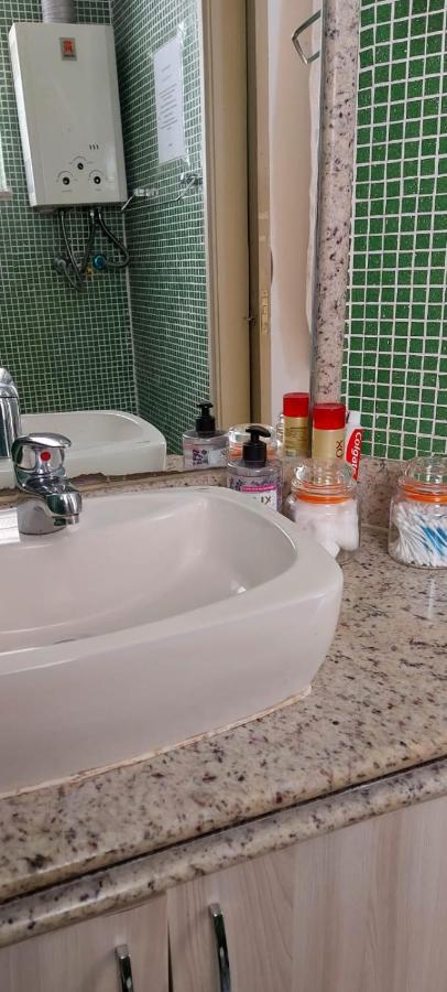 Maravilhoso Sala E Quarto Completo Na Quadra Da Praia De Copacabana Posto 5 Apartment Rio de Janeiro