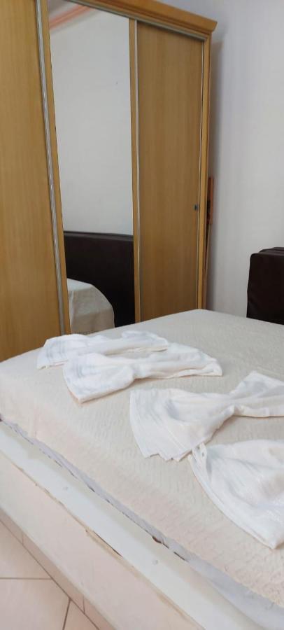 Maravilhoso Sala E Quarto Completo Na Quadra Da Praia De Copacabana Posto 5
