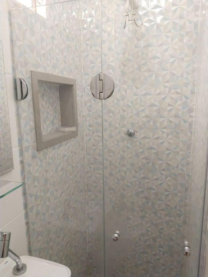 E Sala Silencioso Em Copacabana