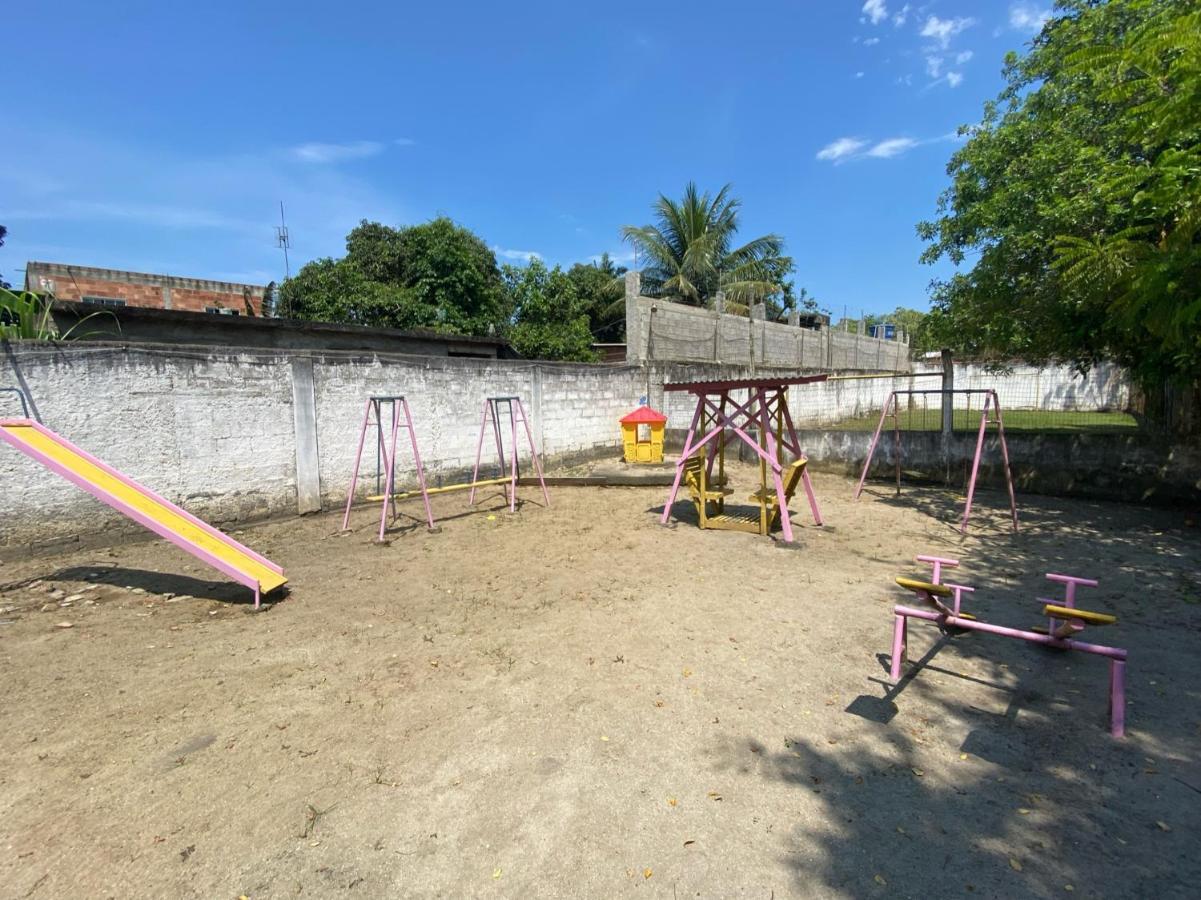 Casa Inteira Entre Guaratiba E Campo Grande, Rio De Janeiro, Rj - A 40 Min Da Praia, Proximo Ao Estadio Miecimo Da Silva E Park Shopping-ideal Descanso, Encontros, Festa E Lazer-3000 M2 Casa de Férias *
