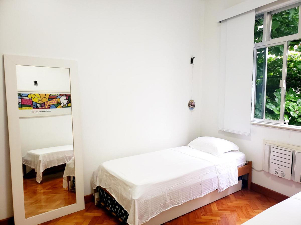 Copacabana - 400m Da - 2 Quartos Apartamento