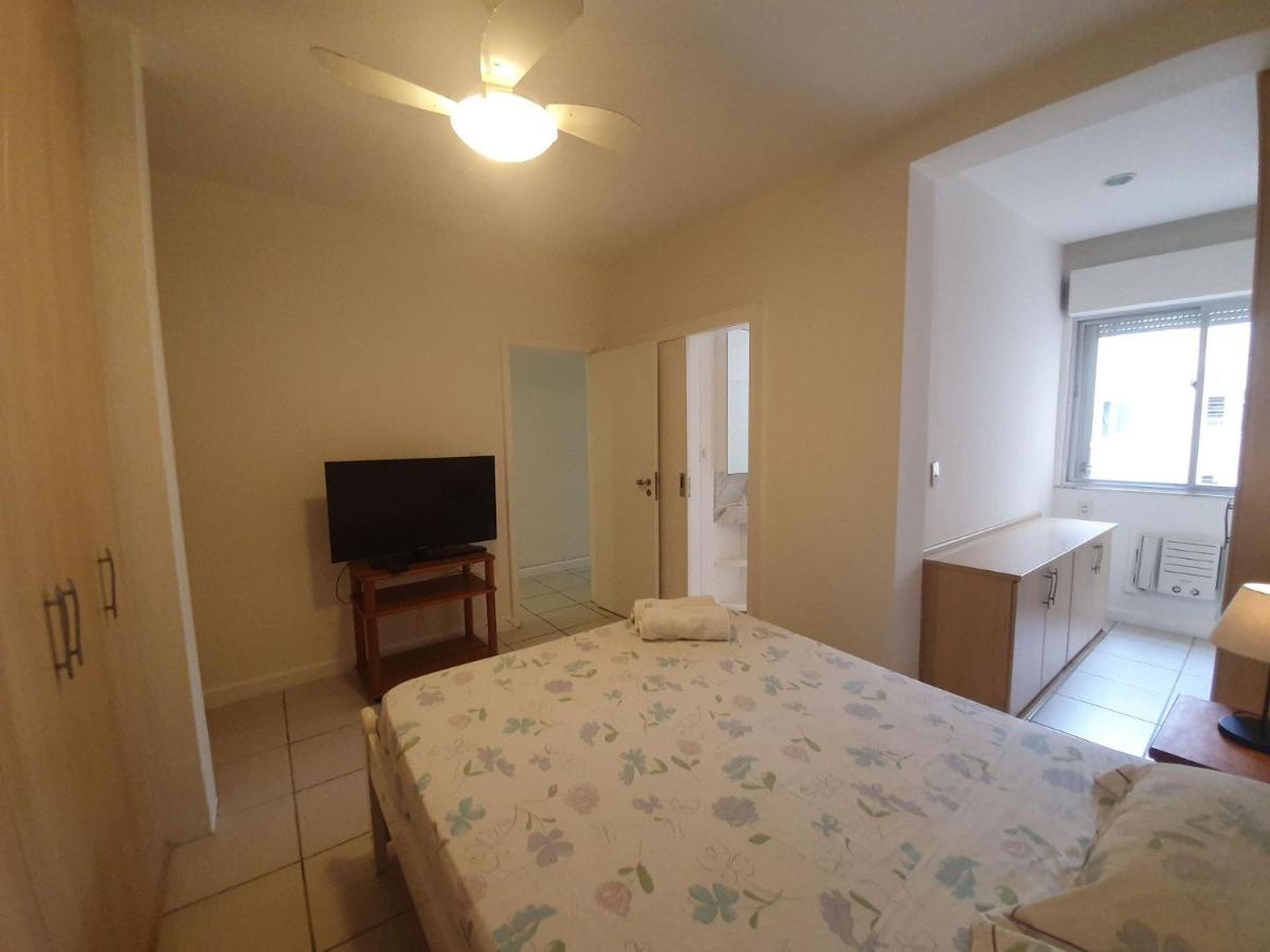 Apartamento 2 Quartos Com Saida Pra Proximo De Supermercados, Bares E Restaurantes