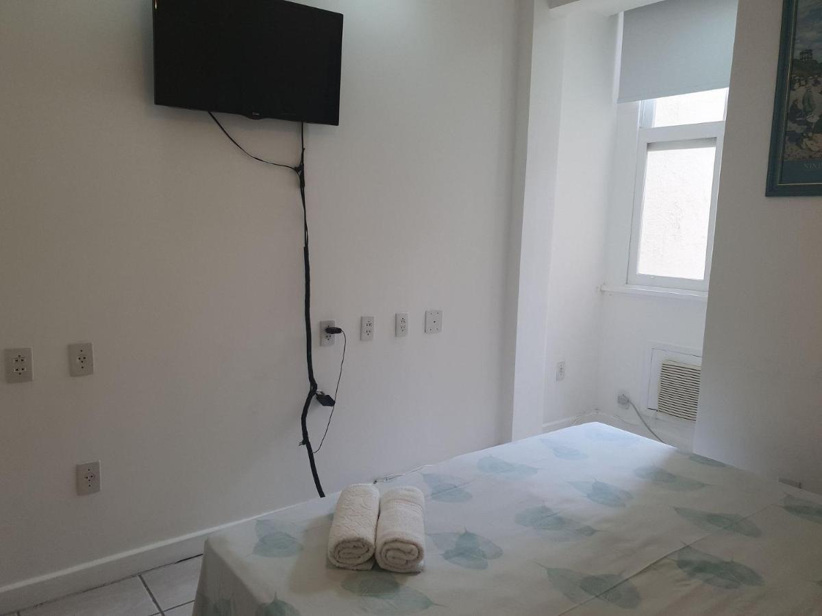 Apartamento Apartamento 2 Quartos Com Saida Pra Proximo De Supermercados, Bares E Restaurantes