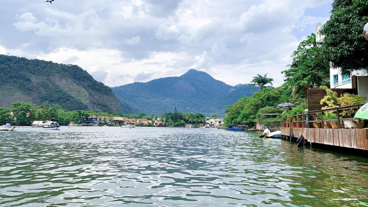 Encantador Na Ilha Da Gigoia *