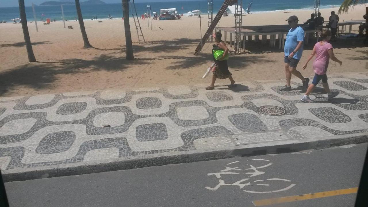 Flat Qto E Sala Em Ipanema ótimo 2 2 Pessoas! *