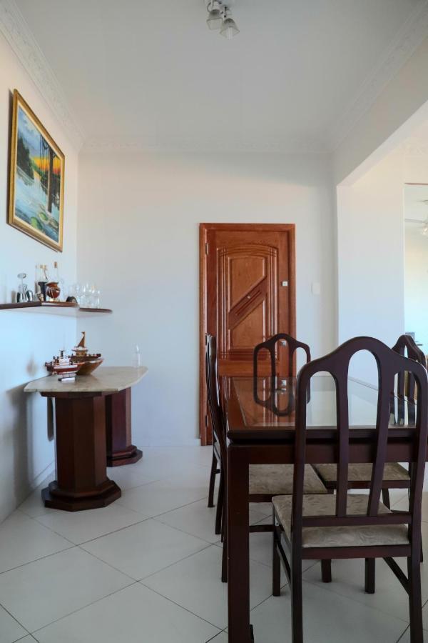 Apartamento Grande Com Vista Frente Mar Copacabana * Rio de Janeiro