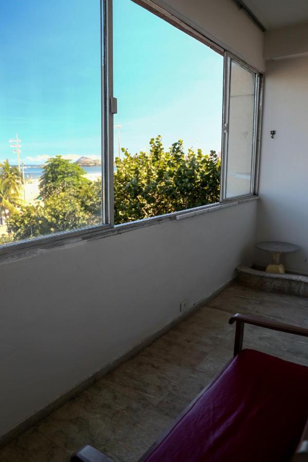 Apartamento Grande Com Vista Frente Mar Copacabana Rio de Janeiro