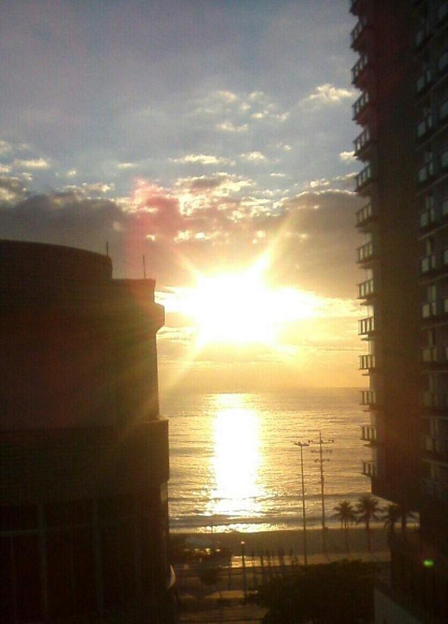 Simples Quadra Praia Excelente Localizacao Rio de Janeiro