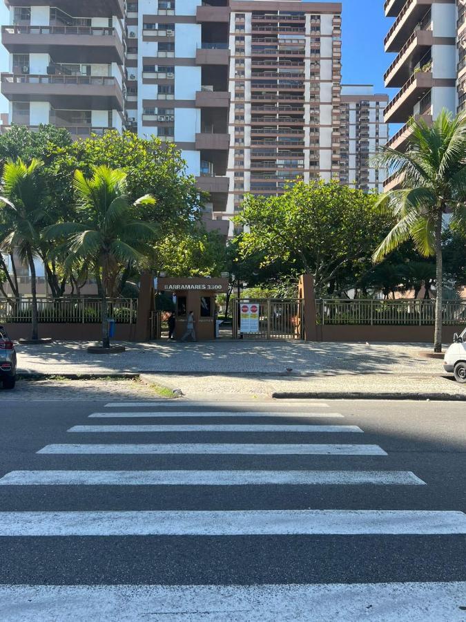 Apartamento Em Condominio Na Beira Da Da Barra Da Tijuca Apartamento *