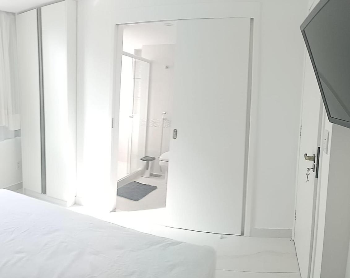Fully Furnished Apartment-heart Of leblon * Rio de Janeiro