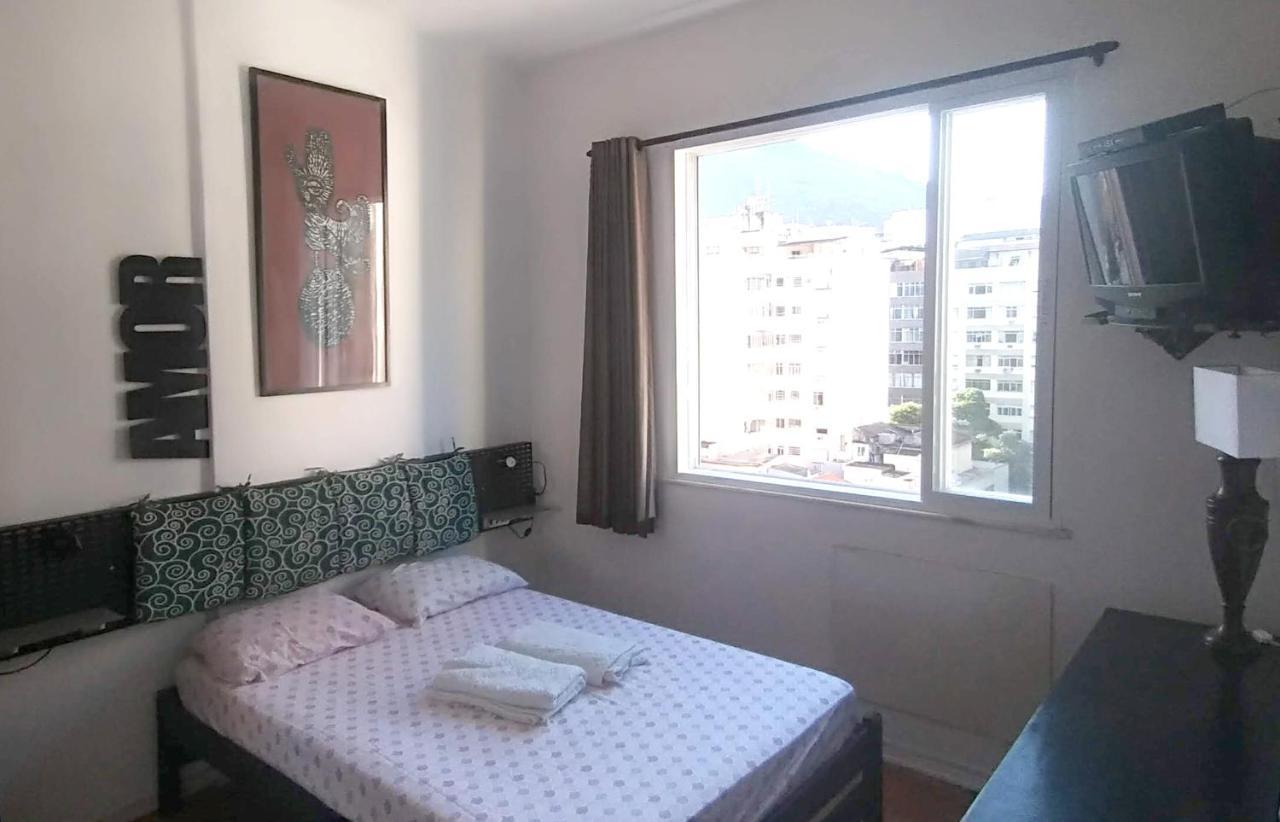 Apartment Copacabana Beach Side View 9th Floor Natural Light Rio de Janeiro