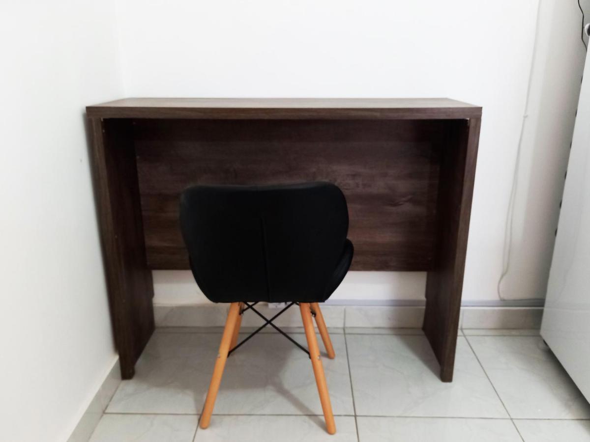 Qto E Sala, Smart Tv, Wi-fi, Ar-cond, De Copacabana *
