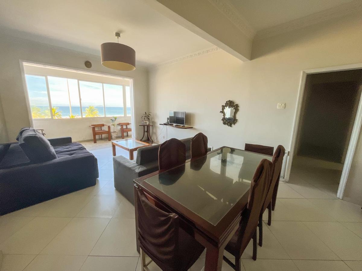 Apartamento Grande Com Vista Frente Mar Copacabana * Rio de Janeiro