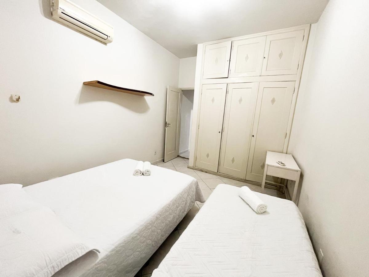 Apartamento Grande Com Vista Frente Mar Copacabana *