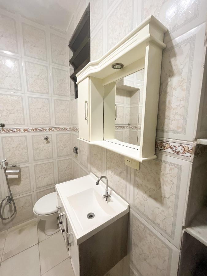 Apartamento Grande Com Vista Frente Mar Copacabana Rio de Janeiro