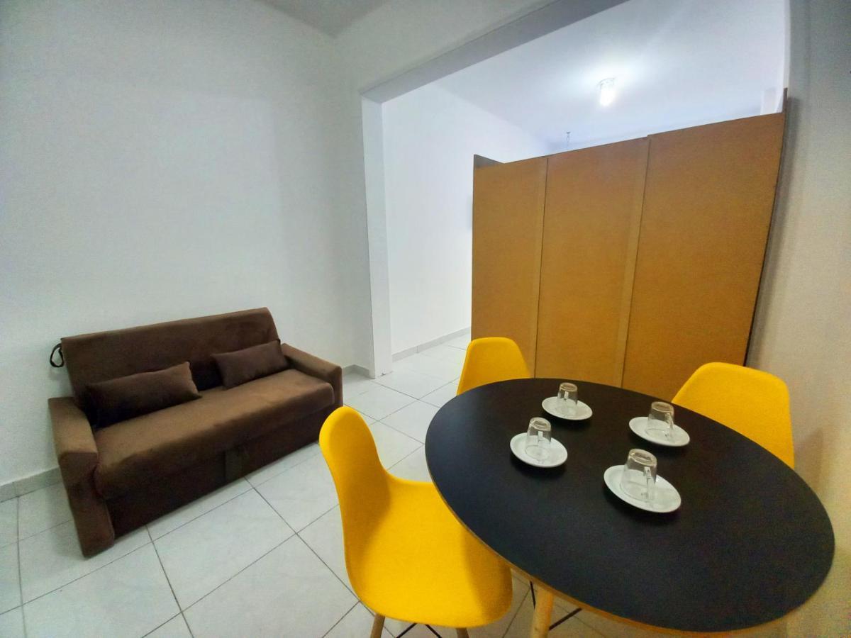 Qto E Sala, Smart Tv, Wi-fi, Ar-cond, De Copacabana Apartamento