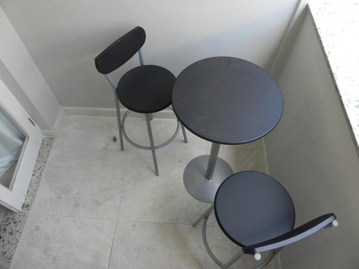 Colado Na Com Mini Varanda. Apartamento