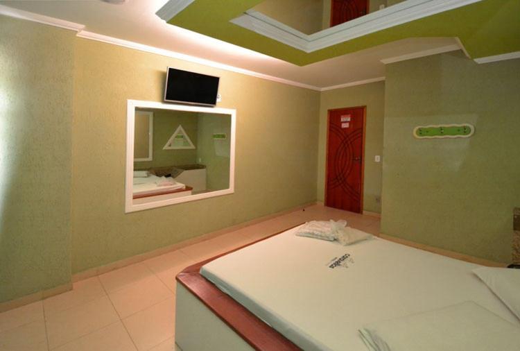 Love hotel Caravellas *