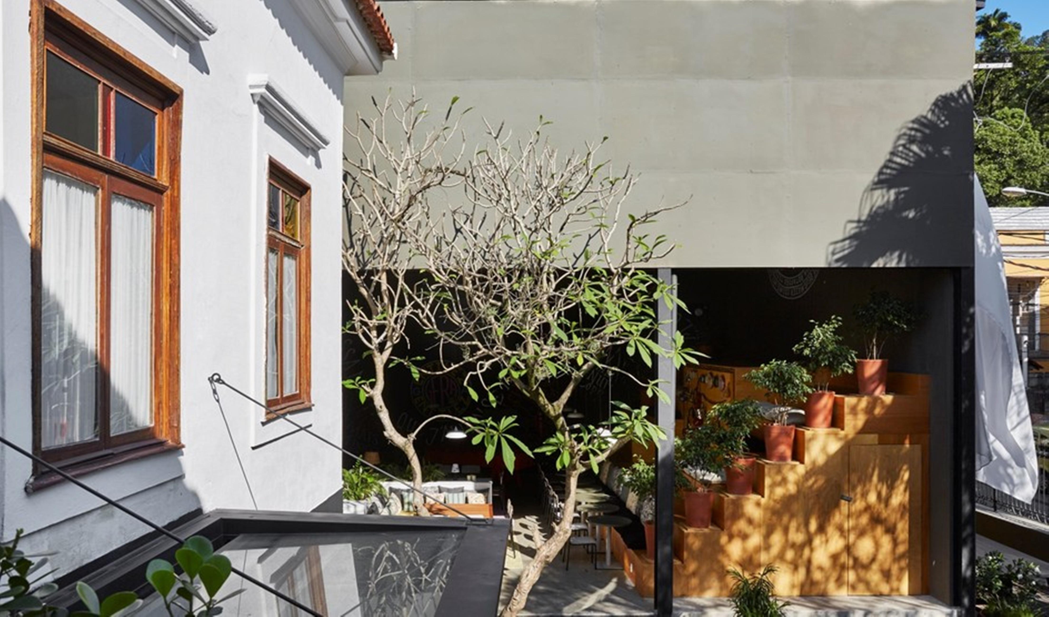Mama Shelter Hotel 4*
