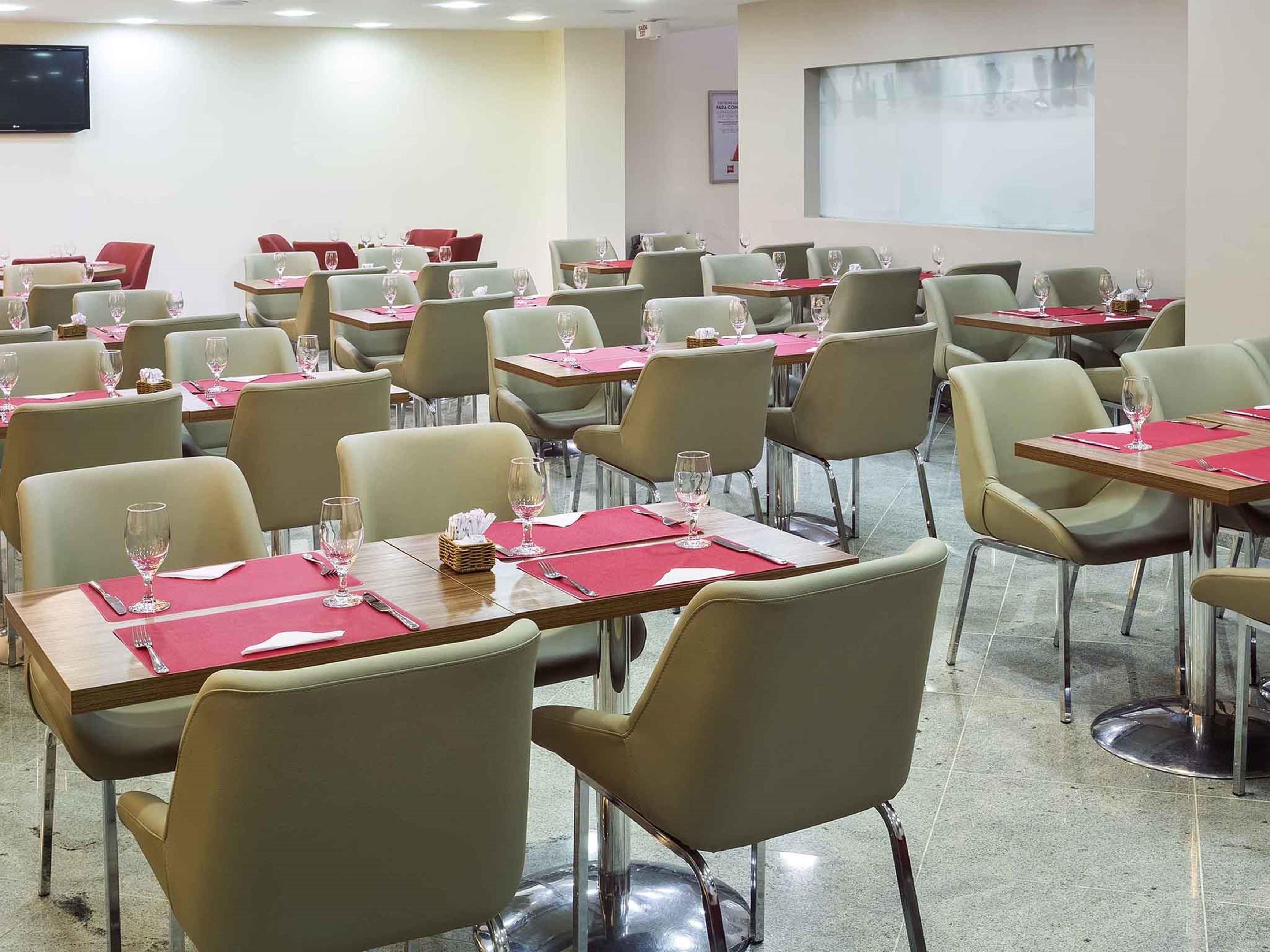 Hotel Ibis Copacabana Posto 2 3*