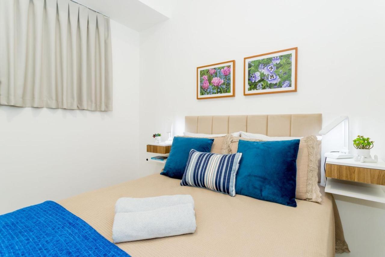 Apartamento Relax Em Copacabana, E Sala, 150 Mt Da Praia, Cozinha, Maq De Lavar Roupa E Ar