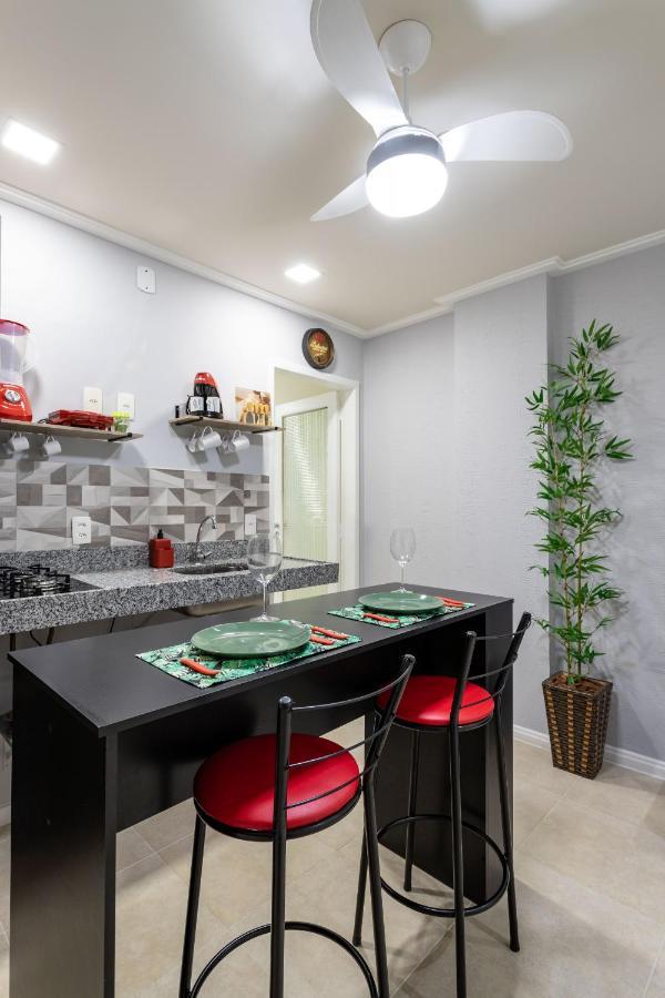Refugio Em Copacabana - 4 Pessoas - Nsc401 Z4 * Rio de Janeiro