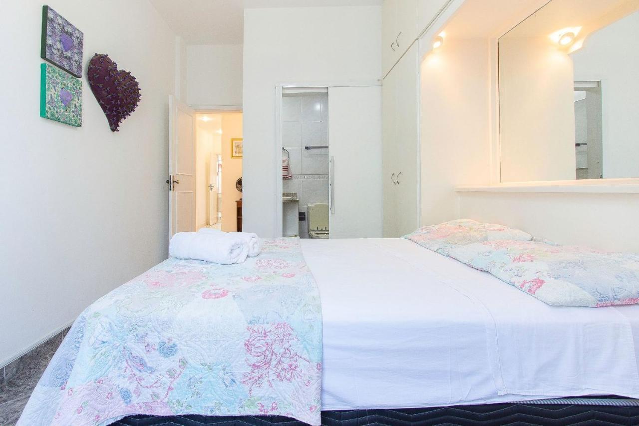 Apartamento 2qtos: Copacabana, Ipanema E Metro! *